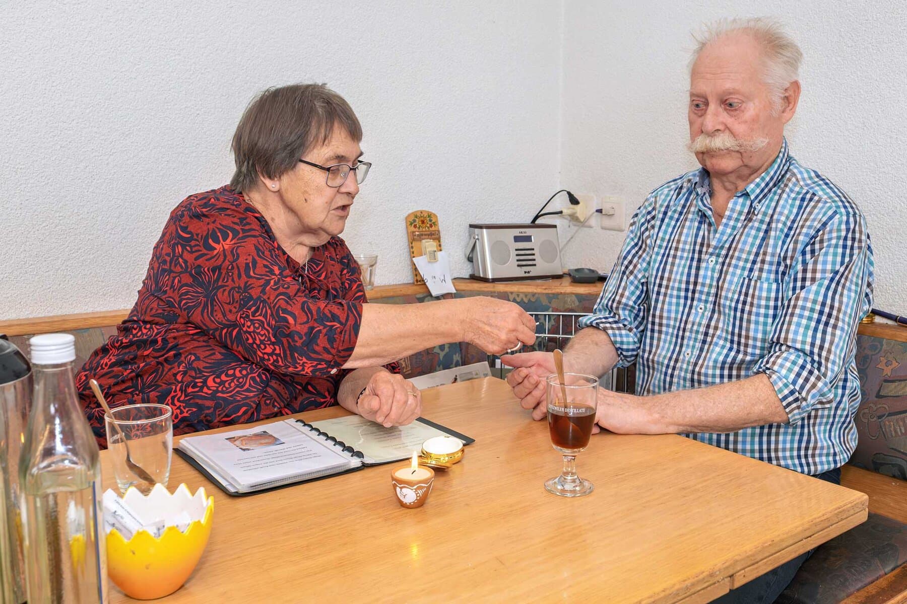 Die Kirchen an den Küchentisch bringen