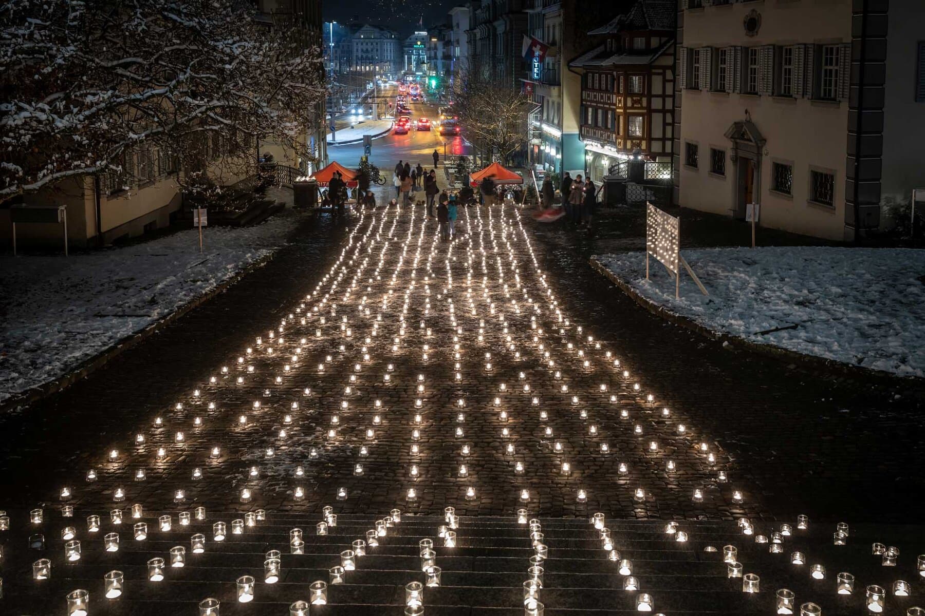 Lichterglanz für Menschen in Armut